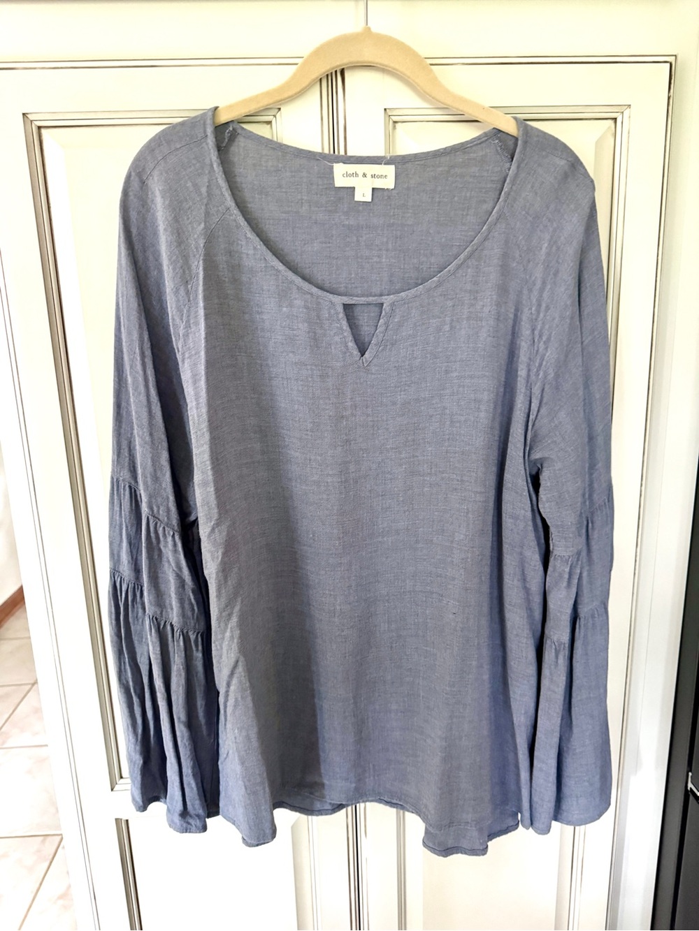 cloth & stone Light Blue Tiered Bell Sleeve Tunic Top
